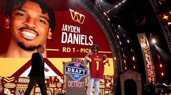 QB Jayden Daniels on draft day