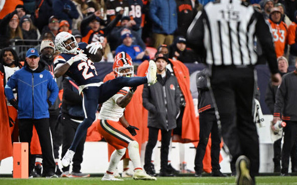 Ja'Quan McMillian pick 6 v Cleveland week 13, 2024